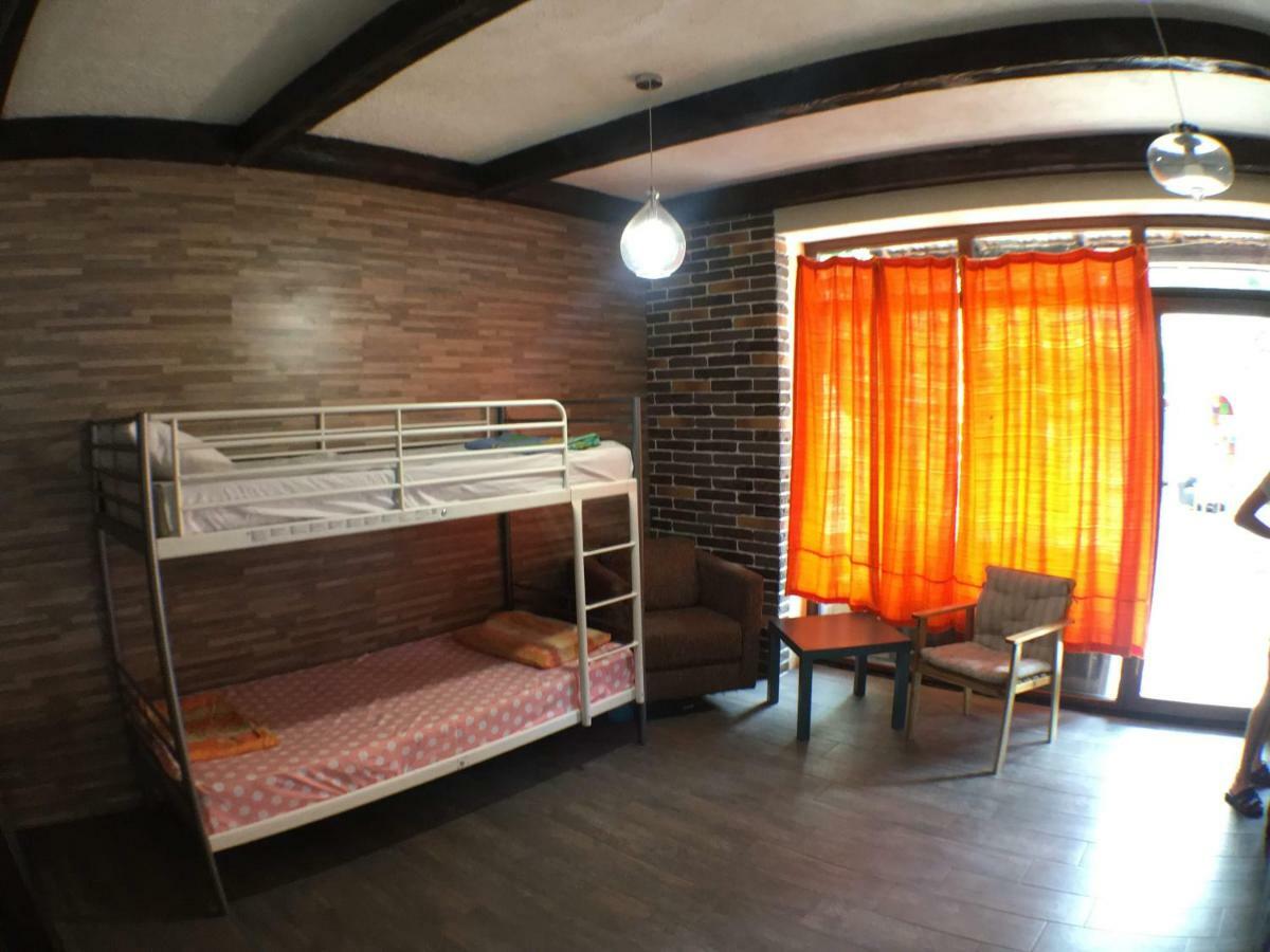Funky Mamaliga Hostel 基希讷乌 外观 照片